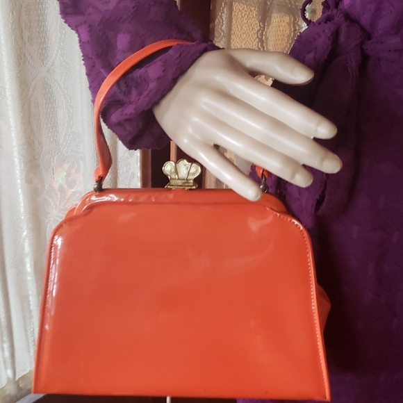 Elegant Orange Clutch with Gold Accents - Picture 3 of 7